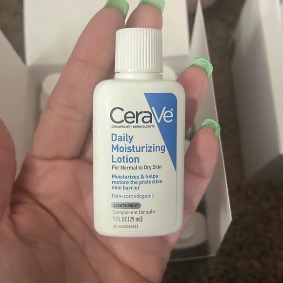 COPY - COPY - Cerave moisturizing, lotion - Picture 4 of 4